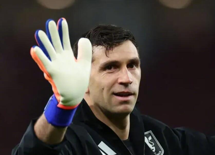 v站体育-国际米兰谈判引进阿根廷门将马丁内斯，或接替索默|伊尼戈·马丁内斯|转会|世界杯|埃米利亚诺-马丁内斯|夏季转会_新浪体育_新浪新闻